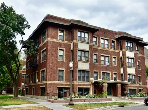385 Laurel Ave #9, Saint Paul, MN 55102