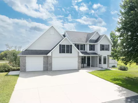 1653 Bear Meadow Ln SE, Rochester, MN 55904