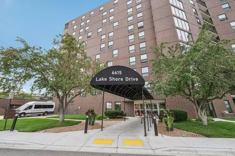 6615 Lake Shore Dr S #816, Richfield, MN 55423