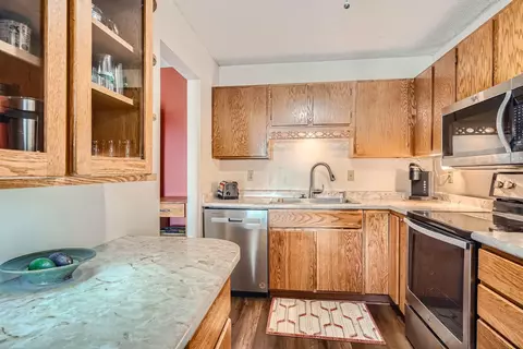 3440 Golfview Dr #314, Eagan, MN 55123 photo 4