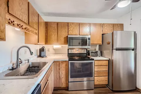 3440 Golfview Dr #314, Eagan, MN 55123 photo 5