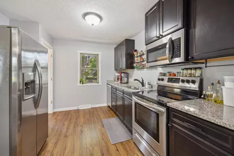 145 Pleasant Ave N, Annandale, MN 55302