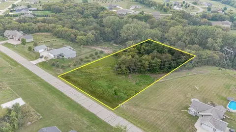 5502 Eisenhower Ln SE, Rochester, MN 55904