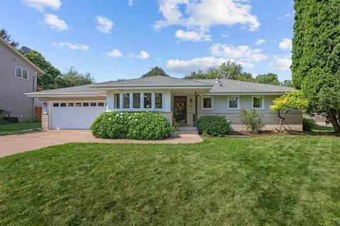 10 15th Ave SW, New Brighton, MN 55112