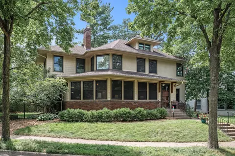 127 Rustic Ldg W, Minneapolis, MN 55419