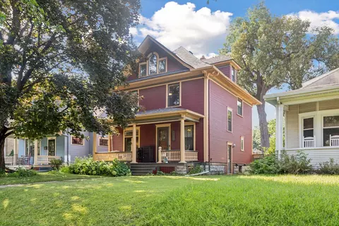 2094 Marshall Ave, Saint Paul, MN 55104