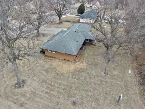 751 Clark St, Walnut Grove, MN 56180 photo 4