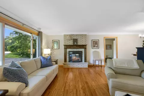 2364 Case Ave E, Maplewood, MN 55119 photo 9