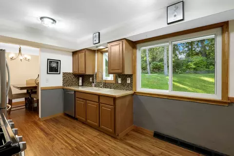 2364 Case Ave E, Maplewood, MN 55119 photo 5