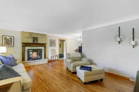 2364 Case Ave E, Maplewood, MN 55119 photo 10