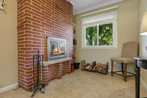 2364 Case Ave E, Maplewood, MN 55119 photo 14