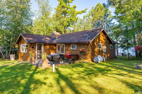 8379 Soderholm Beach Rd, Cook, MN 55723