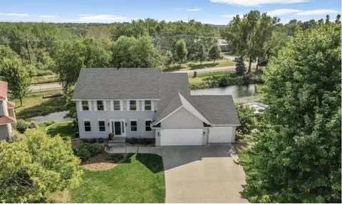 1226 Prestwick Ter, Mahtomedi, MN 55115