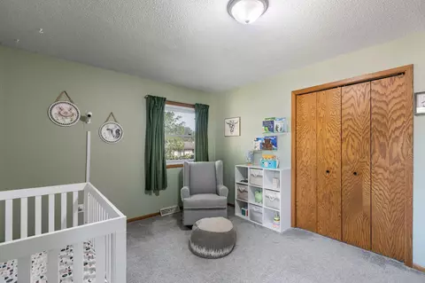 717 Colonial Cir, Faribault, MN 55021 photo 14