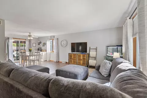 717 Colonial Cir, Faribault, MN 55021 photo 6