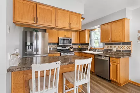 717 Colonial Cir, Faribault, MN 55021 photo 8