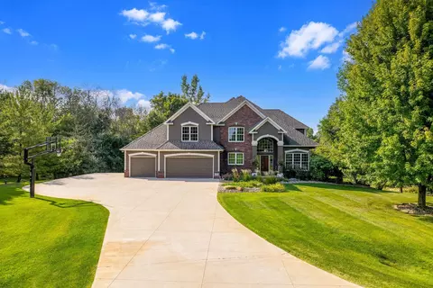 9427 195th St E, Prior Lake, MN 55372