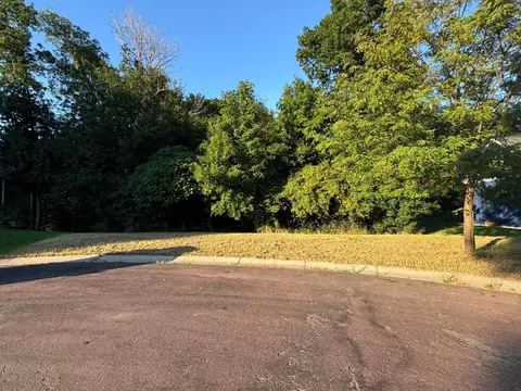 124 Sienna Cir, Mankato, MN 56001