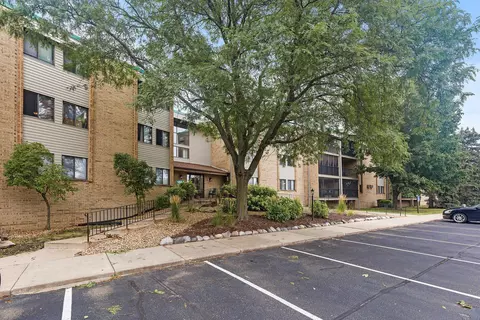 1855 Silver Bell Rd #219, Eagan, MN 55122