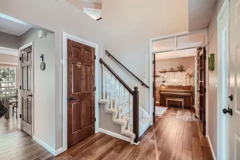 661 Coventry Pkwy, Eagan, MN 55123 photo 3