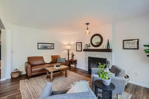 661 Coventry Pkwy, Eagan, MN 55123 photo 6