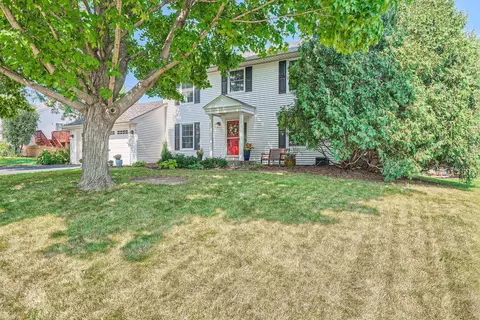 661 Coventry Pkwy, Eagan, MN 55123 photo 2