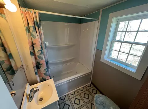 Bath - 39401 Us 71, Eagle Bend, MN 56446 photo 1 of 1