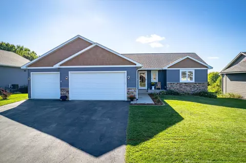223 Prairie Rd, New Richmond, WI 54017