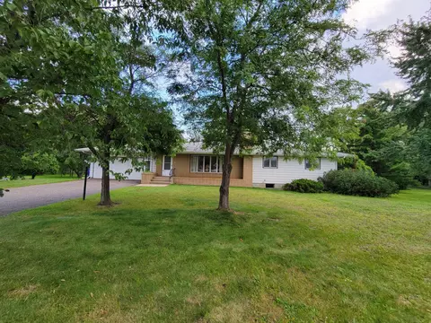 5830 Elbow Ln, Saint Cloud, MN 56303