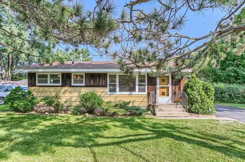 2257 Oriole Ave, New Brighton, MN 55112