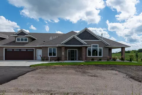 1038 Saba Blvd, Mankato, MN 56001