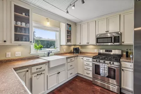 814 E 86th St, Minneapolis, MN 55420 photo 9