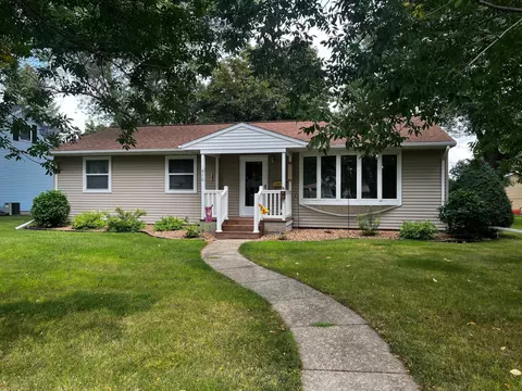 816 Western Ave, Madison, MN 56256