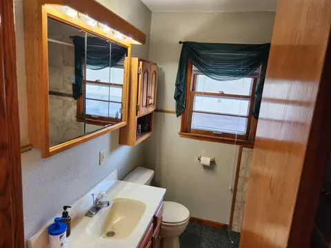718 S 3rd Ave, Albert Lea, MN 56007 photo 22