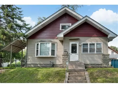 411 Forest St, Saint Paul, MN 55106