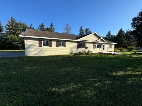 901 Sunrise Cir, Park Rapids, MN 56470