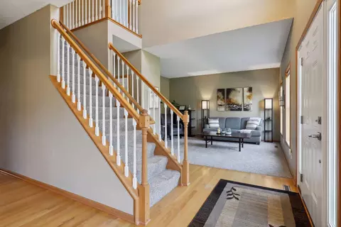 20697 E Oaks Dr, Farmington, MN 55024