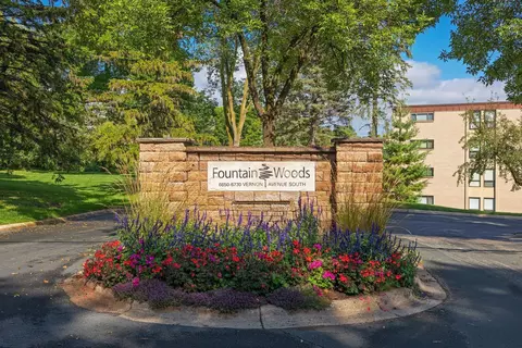 6730 Vernon Ave S #306, Edina, MN 55436