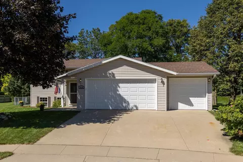 6119 Heidelberg Ln NW, Rochester, MN 55901