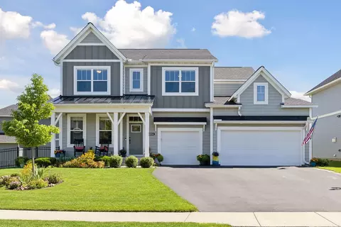 1014 Oakwood Rd, Newport, MN 55055