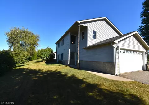 1984 Windmill Dr, Baldwin, WI 54002
