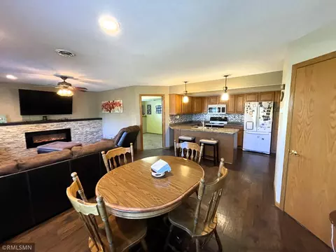 1984 Windmill Dr, Baldwin, WI 54002 photo 3
