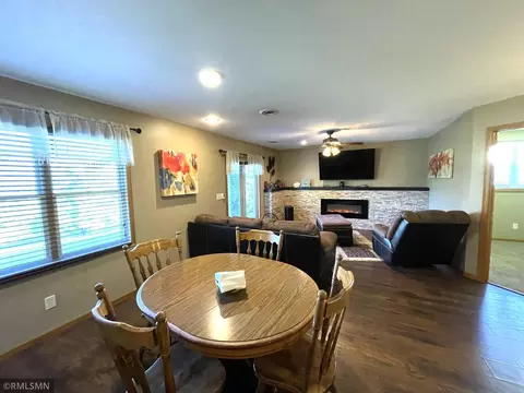 1984 Windmill Dr, Baldwin, WI 54002 photo 2