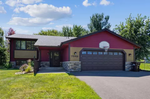 7545 Upper 23rd St N, Oakdale, MN 55128