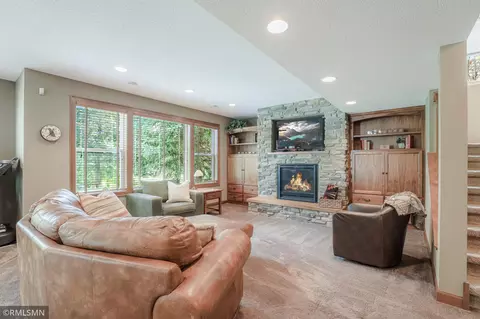 679 Pine Cone Trl, Eagan, MN 55123 photo 39