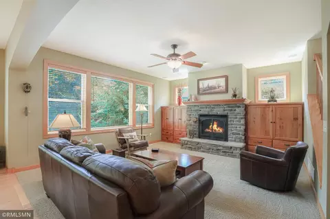 679 Pine Cone Trl, Eagan, MN 55123 photo 11