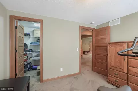 679 Pine Cone Trl, Eagan, MN 55123 photo 46