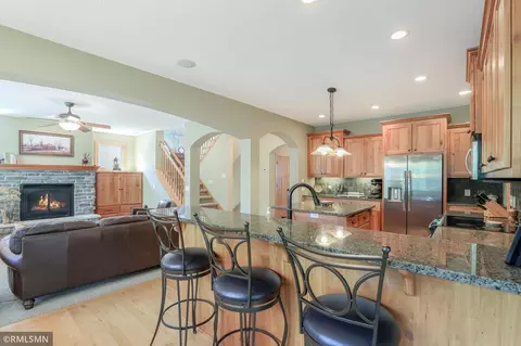 679 Pine Cone Trl, Eagan, MN 55123 photo 18