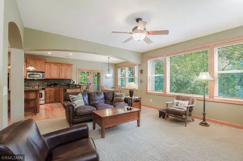 679 Pine Cone Trl, Eagan, MN 55123 photo 13