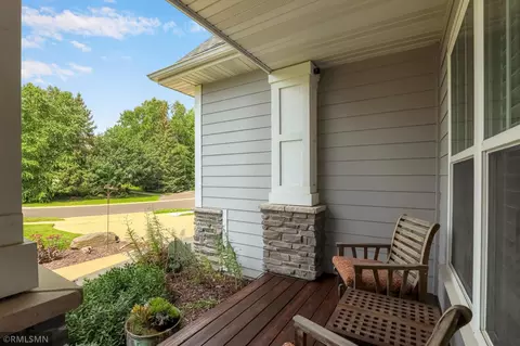 679 Pine Cone Trl, Eagan, MN 55123 photo 5